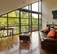 Salamanca Wharf Hotel - Schoolies Week Accommodation
