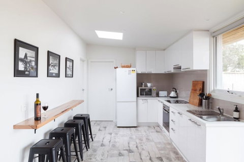 Sandy Point Hideaway - Schoolies Week Accommodation 2