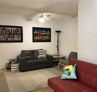 Santa Monica Apartment - Schoolies Week Accommodation