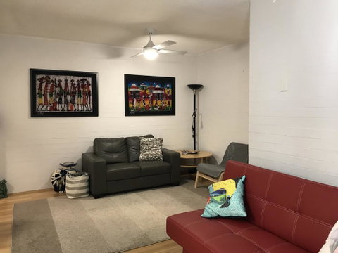 Santa Monica Apartment - Schoolies Week Accommodation 0