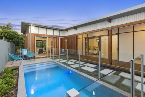 SEA GEM ON ECLIPSE - Schoolies Week Accommodation 0