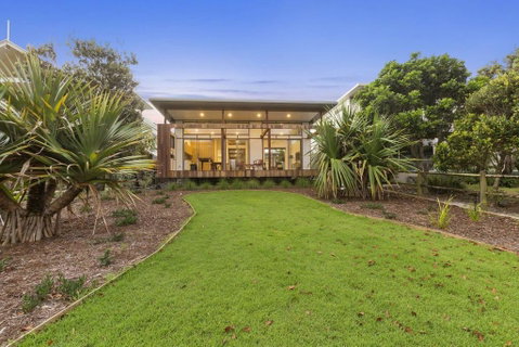 SEA GEM ON ECLIPSE - Schoolies Week Accommodation 3