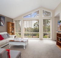 Serenity' 7 Mulloway Place - Peaceful house with air con Netflix  WIFI - Schoolies Week Accommodation
