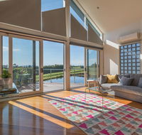 Seville Estate - Schoolies Week Accommodation