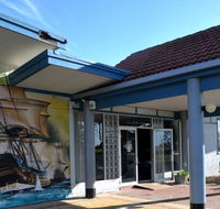 Ship Inn Motel - Schoolies Week Accommodation