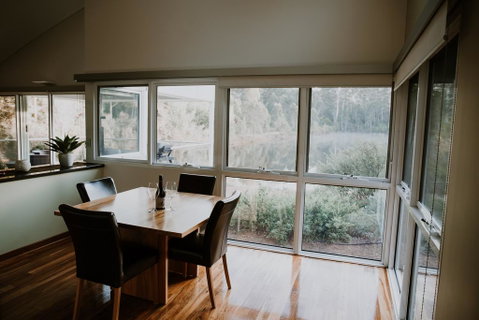 Silkwood Estate - Schoolies Week Accommodation 2