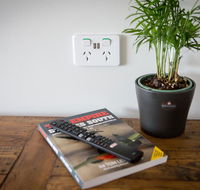 SkyLodge Temora - Schoolies Week Accommodation