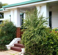 Skymirror Cottage - Schoolies Week Accommodation