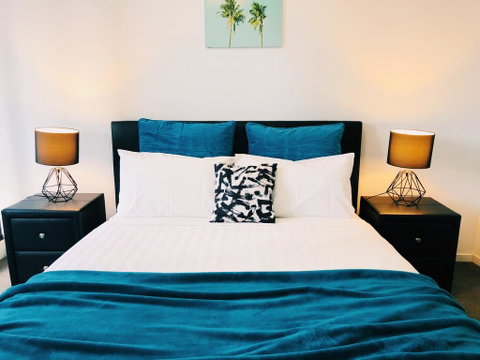 Snails Suites @ Southbank Central Near Casino - Schoolies Week Accommodation 0