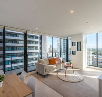 Southbank 2 Bed Apartment with View Next to Crown - Schoolies Week Accommodation