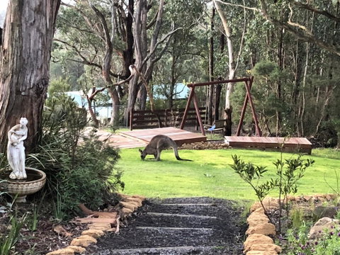 Southern Anchorage Retreat - Schoolies Week Accommodation 3