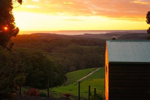 Southern Anchorage Retreat - Schoolies Week Accommodation 0