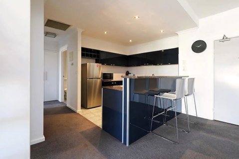 Spacious 2 Bedroom Apartment In Melbourne's Southbank - Schoolies Week Accommodation 1