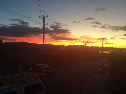 Spacious And Central To CBD - Schoolies Week Accommodation 1