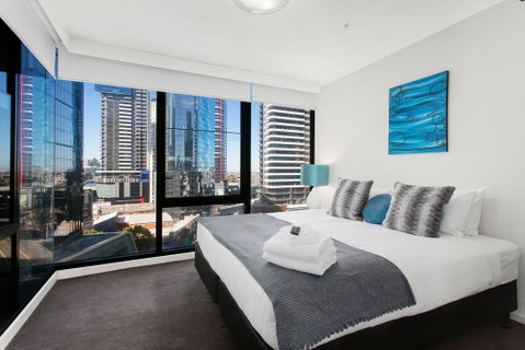 Spacious Modern Apartment Near Crown - Schoolies Week Accommodation 0