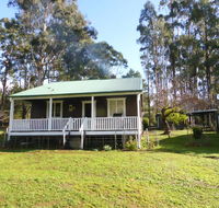 Splendid Wren Cottage - Schoolies Week Accommodation