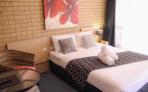 Squatters Homestead Motel - Schoolies Week Accommodation 1