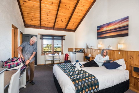 Stanley Seaview Inn - Schoolies Week Accommodation 1