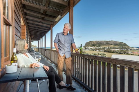 Stanley Seaview Inn - Schoolies Week Accommodation 0