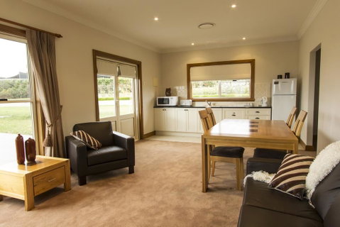 Stay Bathurst - Schoolies Week Accommodation 1