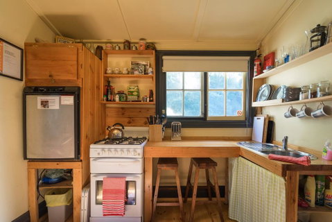 Stringer's Cottage - Schoolies Week Accommodation 2
