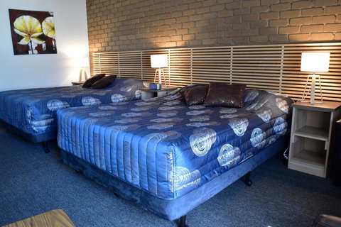 Strzelecki Motor Lodge - Schoolies Week Accommodation 0