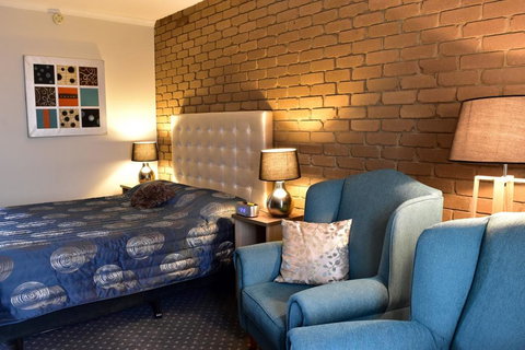 Strzelecki Motor Lodge - Schoolies Week Accommodation 1