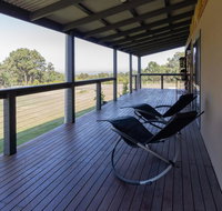 Studio 165 Hidden Gem on 50 acres with bay views - Schoolies Week Accommodation