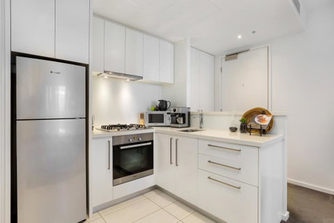 Stylish Southbank Apartment - Schoolies Week Accommodation 3
