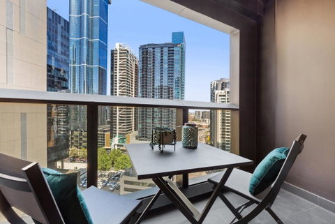 Stylish Southbank Apartment - Schoolies Week Accommodation 2