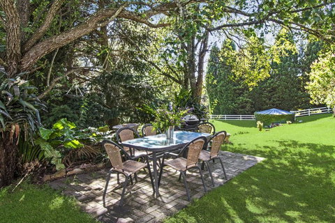 SUNNYDELL - Schoolies Week Accommodation 1