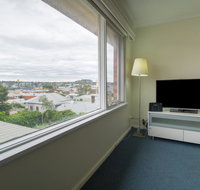 Sunny Great view Apartment near shopping town - Schoolies Week Accommodation