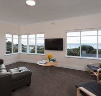 Sunrise at Penguin - Schoolies Week Accommodation