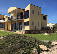 Sunset Cove Beach House - Schoolies Week Accommodation