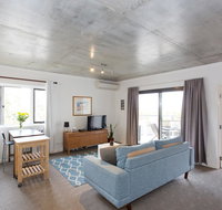 Sunsets by the Beach - Fremantle - Schoolies Week Accommodation