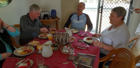 Taits Place Vineyard B & B - Schoolies Week Accommodation 3