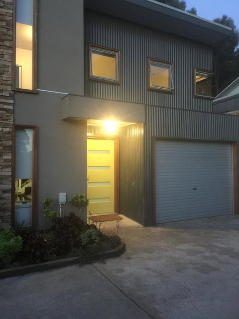 Tangles - Schoolies Week Accommodation 0