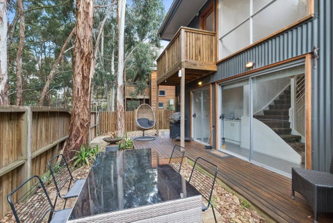 Tangles - Schoolies Week Accommodation 2