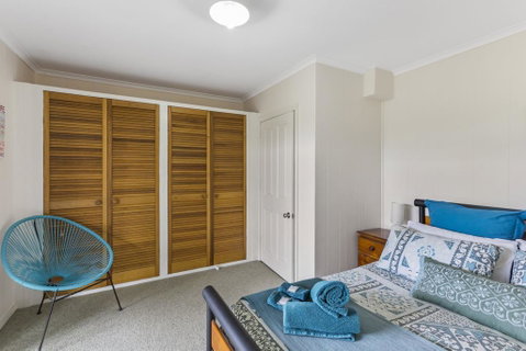 Tanjil - A Stroll From The Water In Paynesville - Schoolies Week Accommodation 2