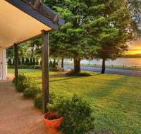 Tara Downs on Lake Albert - Schoolies Week Accommodation