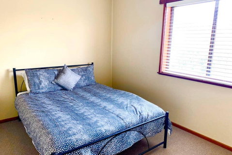 Tara Downs On Lake Albert - Schoolies Week Accommodation 1