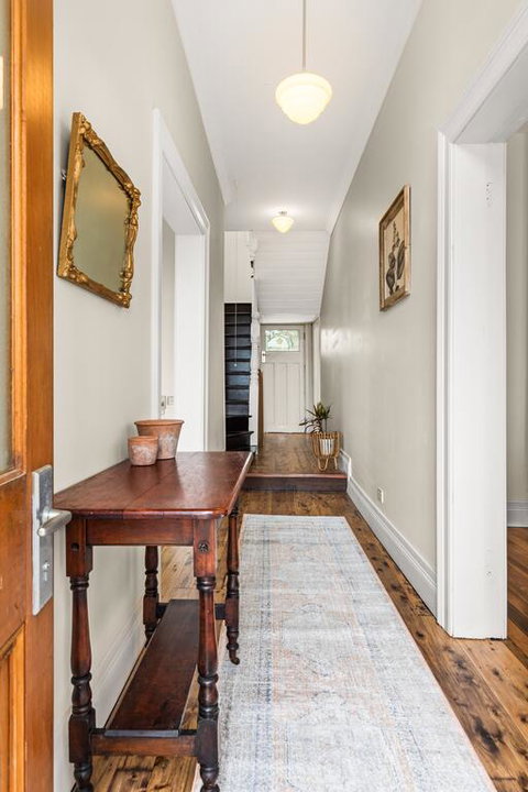 TARALGA TERRACES - Schoolies Week Accommodation 3