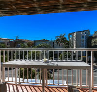 Taranaki Apartment - Schoolies Week Accommodation