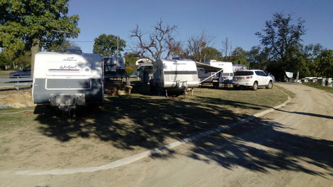 Taroom Caravan & Tourist Park - Schoolies Week Accommodation 2