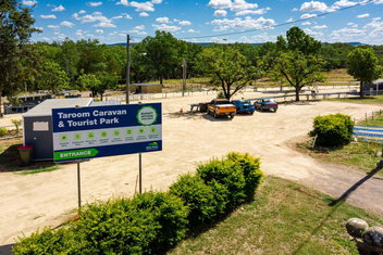 Taroom Caravan & Tourist Park with Schoolies Week Accommodation