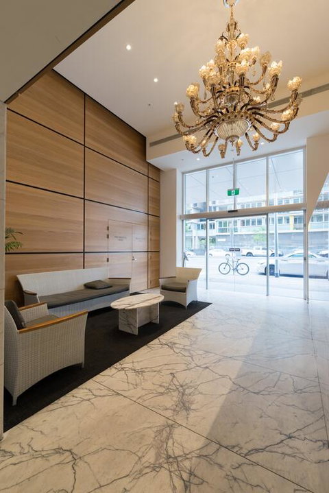 Tasha's Apartments On Morphett - Schoolies Week Accommodation 3