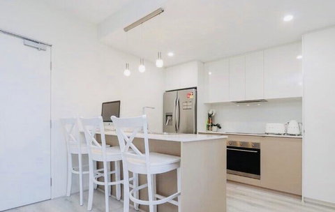 The Beach Pad - Schoolies Week Accommodation 1