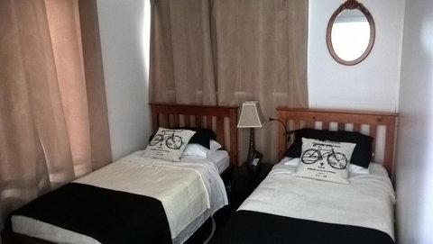 Stanley-upstairs - Schoolies Week Accommodation 1