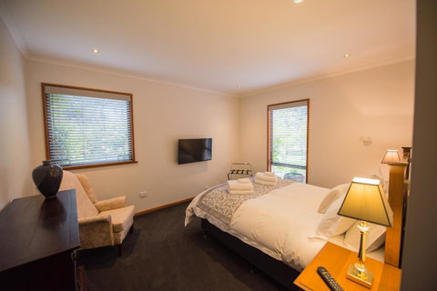 Parnella Kettering - Schoolies Week Accommodation 14