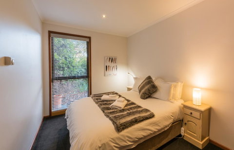 Parnella Kettering - Schoolies Week Accommodation 17